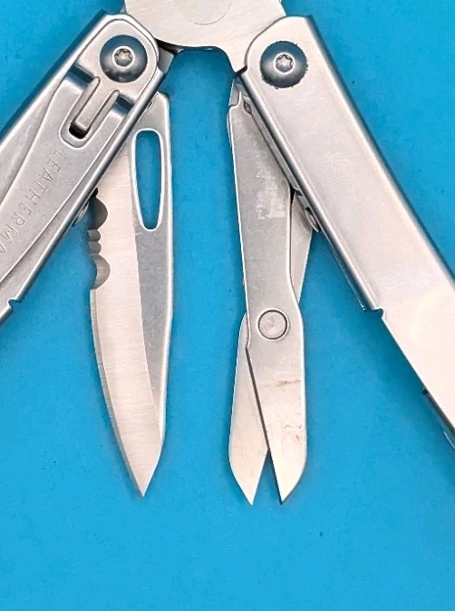 LEATHERMAN WINGMAN MULTI-TOOL! FAST SHIPPING!