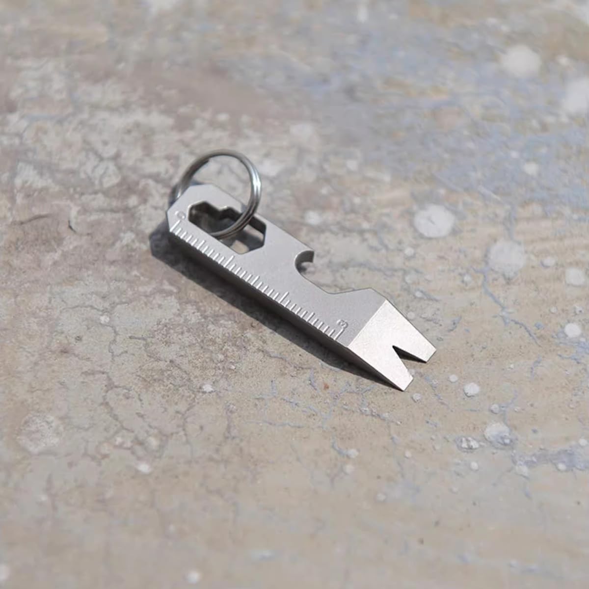 EDC Pocket Pry Bar Keychain Multi Tool, Titanium Small EDC Pry Bar for Keychains