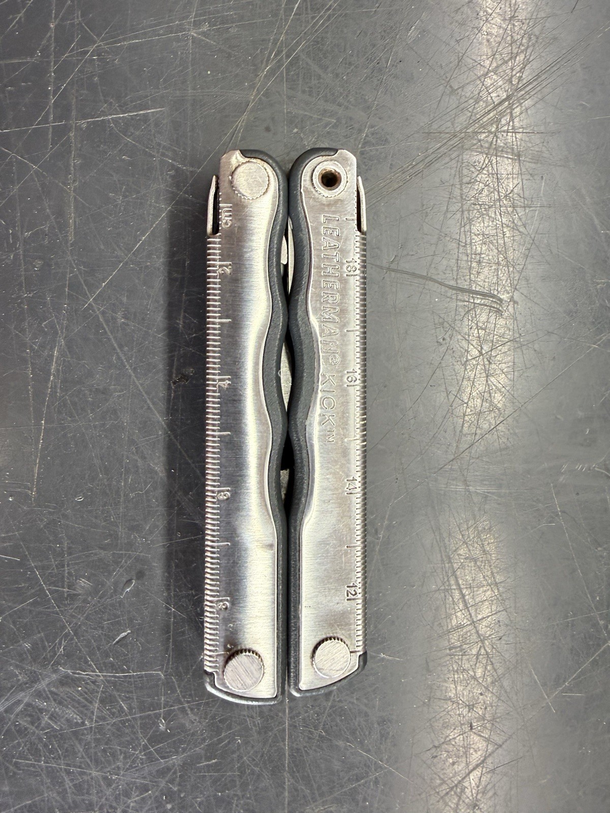 Leatherman Kick Multi-Tool