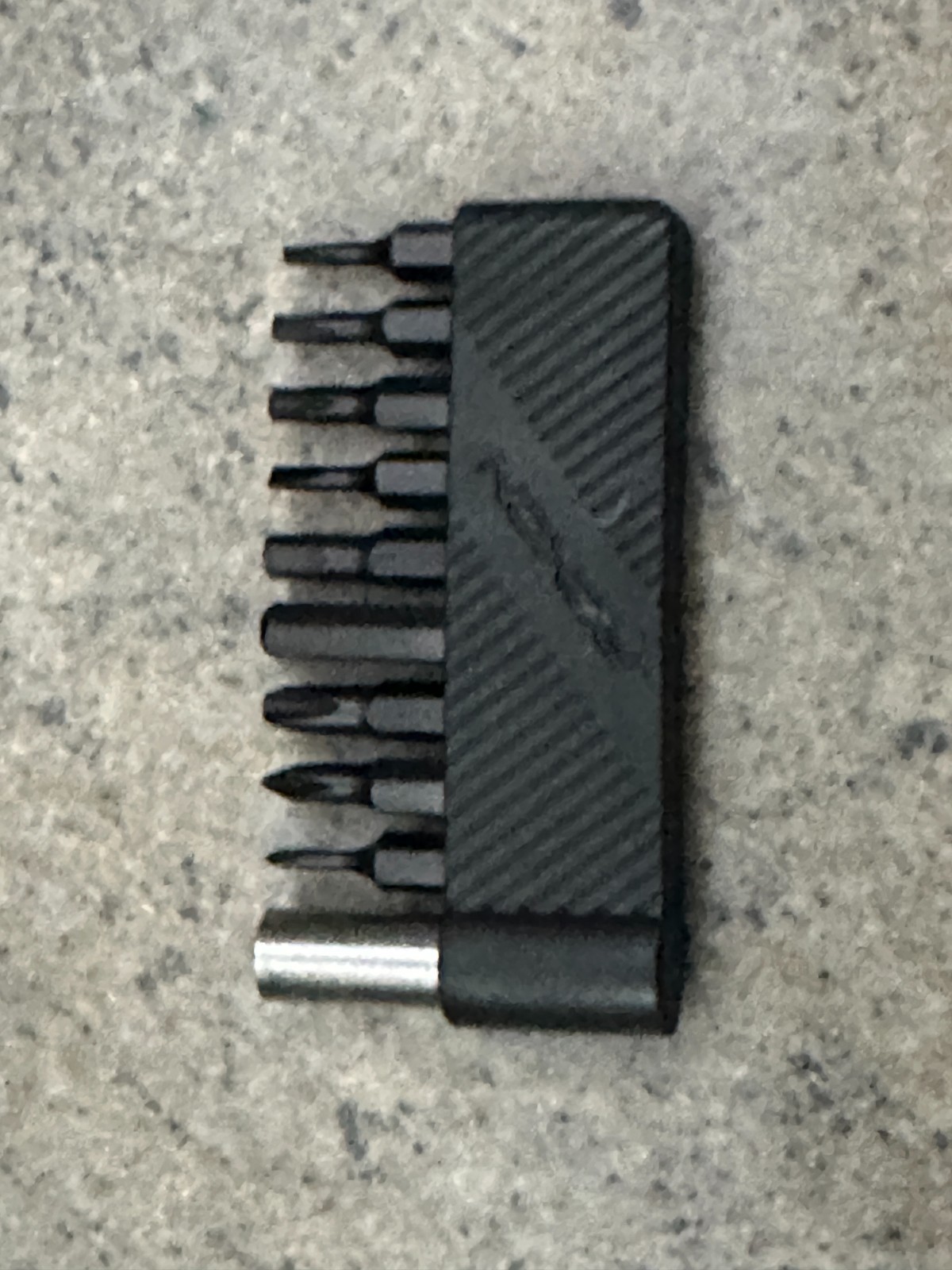 Roxon M2 14-in-1 Mini Multitool – 14 Tools – M2