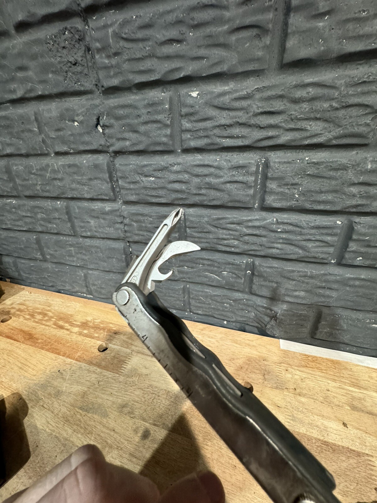 Leatherman Kick Multi-Tool with Original Sheath – READ