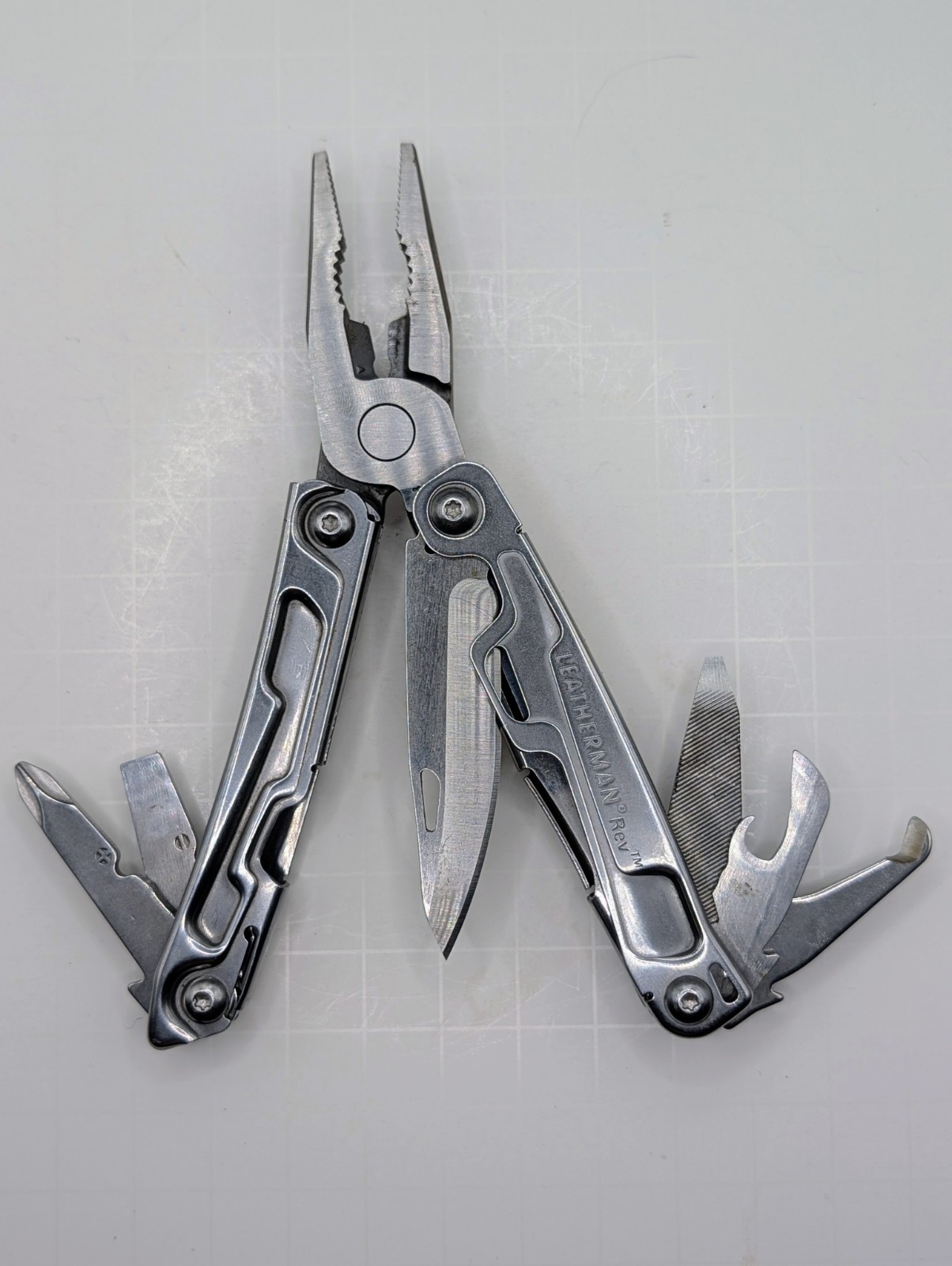 Leatherman Rev 14-In-1 Stainless Steel EDC Straight Blade Multitool & Pliers