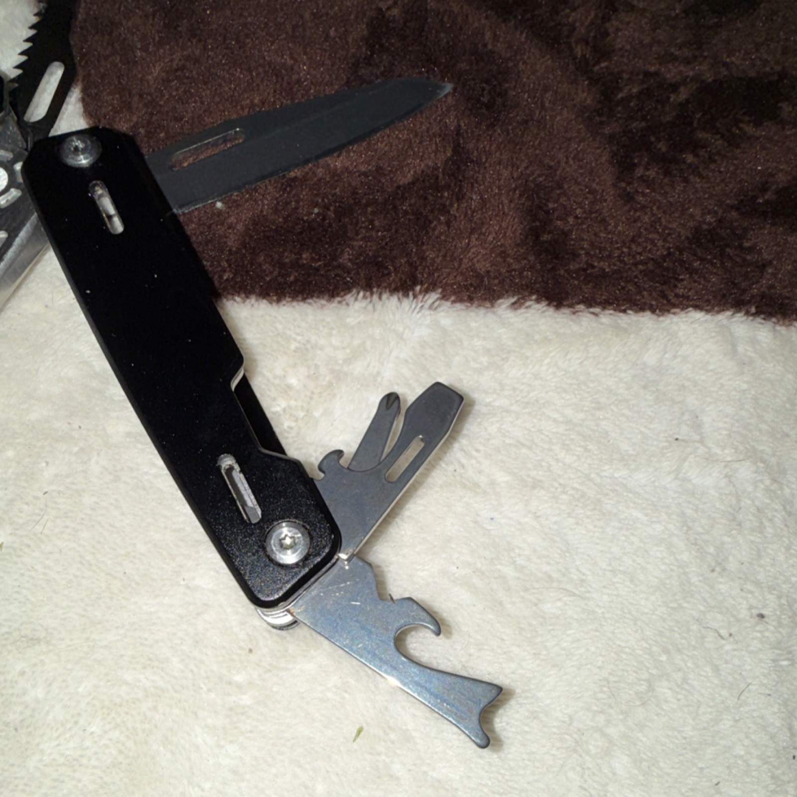 Black Silver Stainless Steel Multi-Tool Plier Knife Saw Carabiner Clip