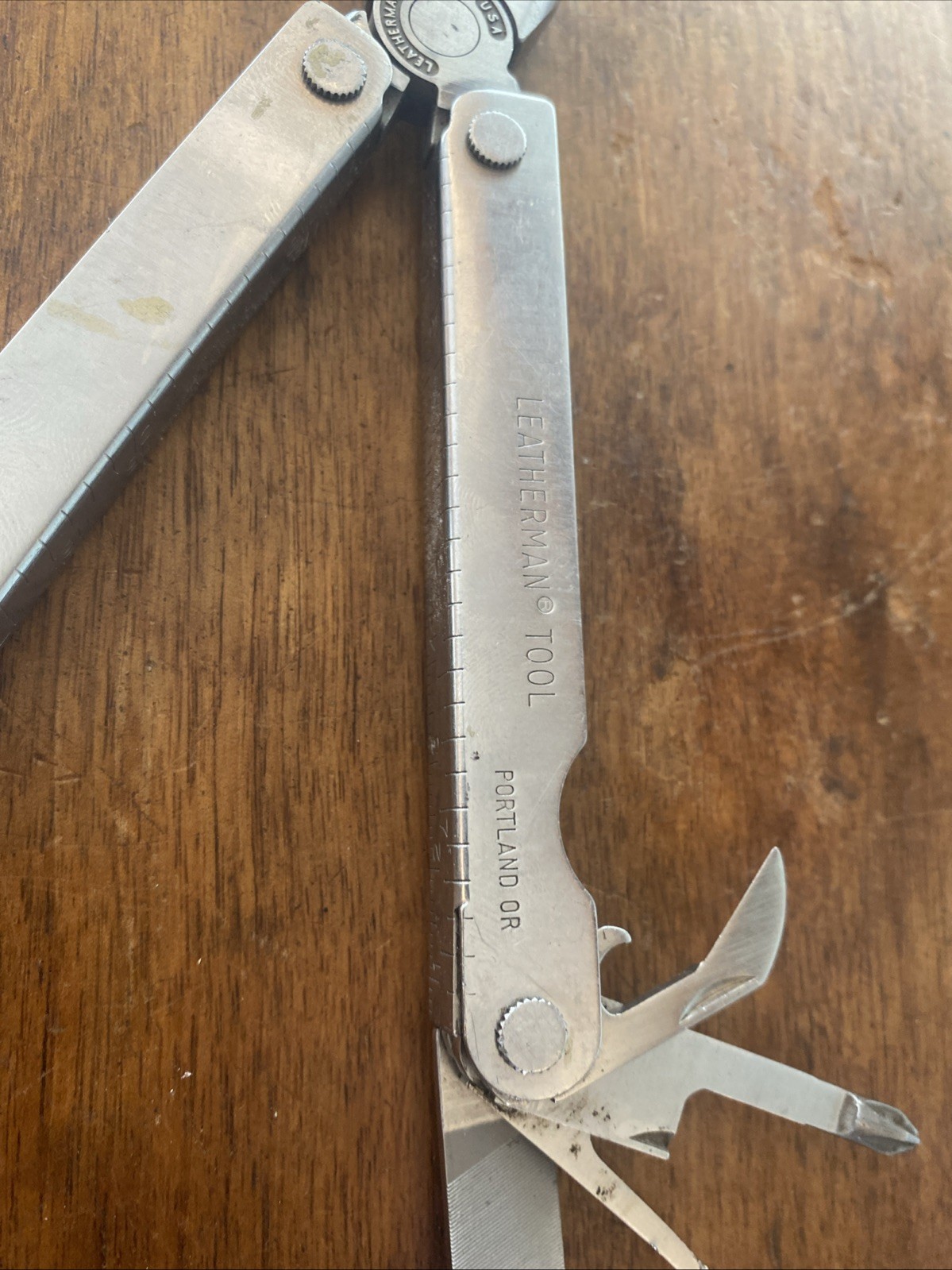 Leatherman Multi-tool Date Code 0896 See Description