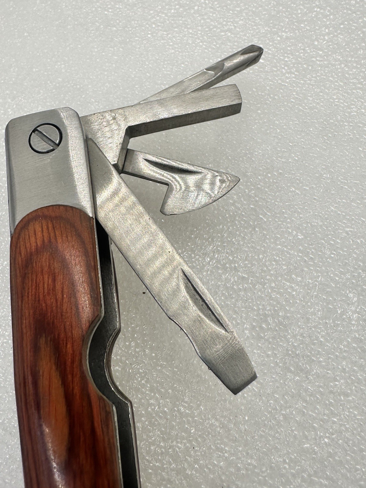 Winchester Wood Inlay Butterfly Opening 12 In 1 Multitool W/ Sheath & Bit Set