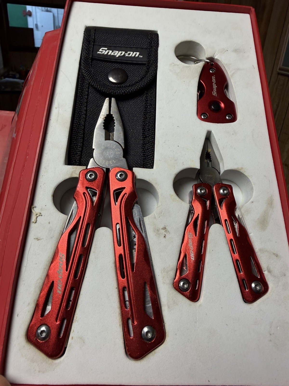SNAP-ON Red 4pc Multi Tool Gift Set!