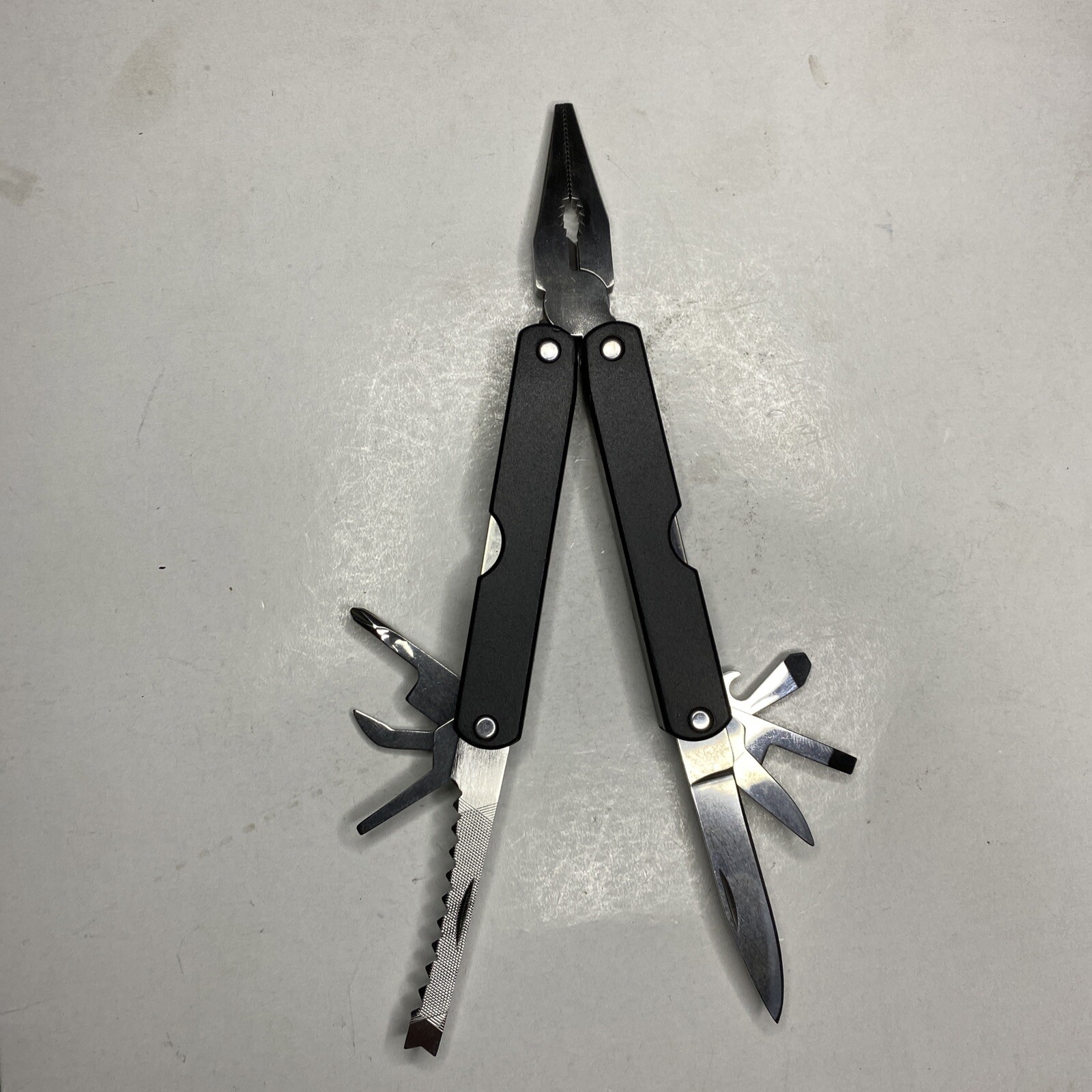 Barlow La Crosse Forage and Turf Logo Hard Plastic Grip Multi Tool Pliers