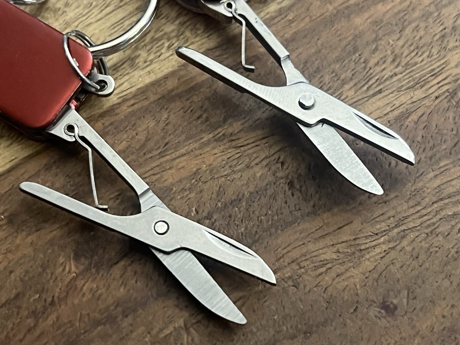 Generic “Switzerland” Inscription Multi Tool Keychain TSA Confiscated Lot Of 2