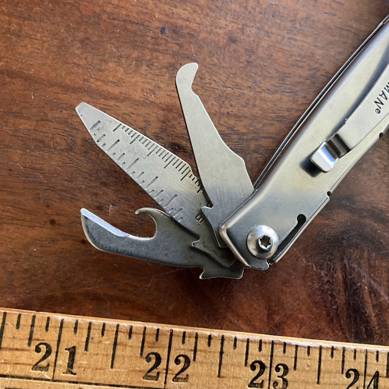 Leatherman Rev Multi Tool W Belt Clip Date Code 0415 (April 2015)