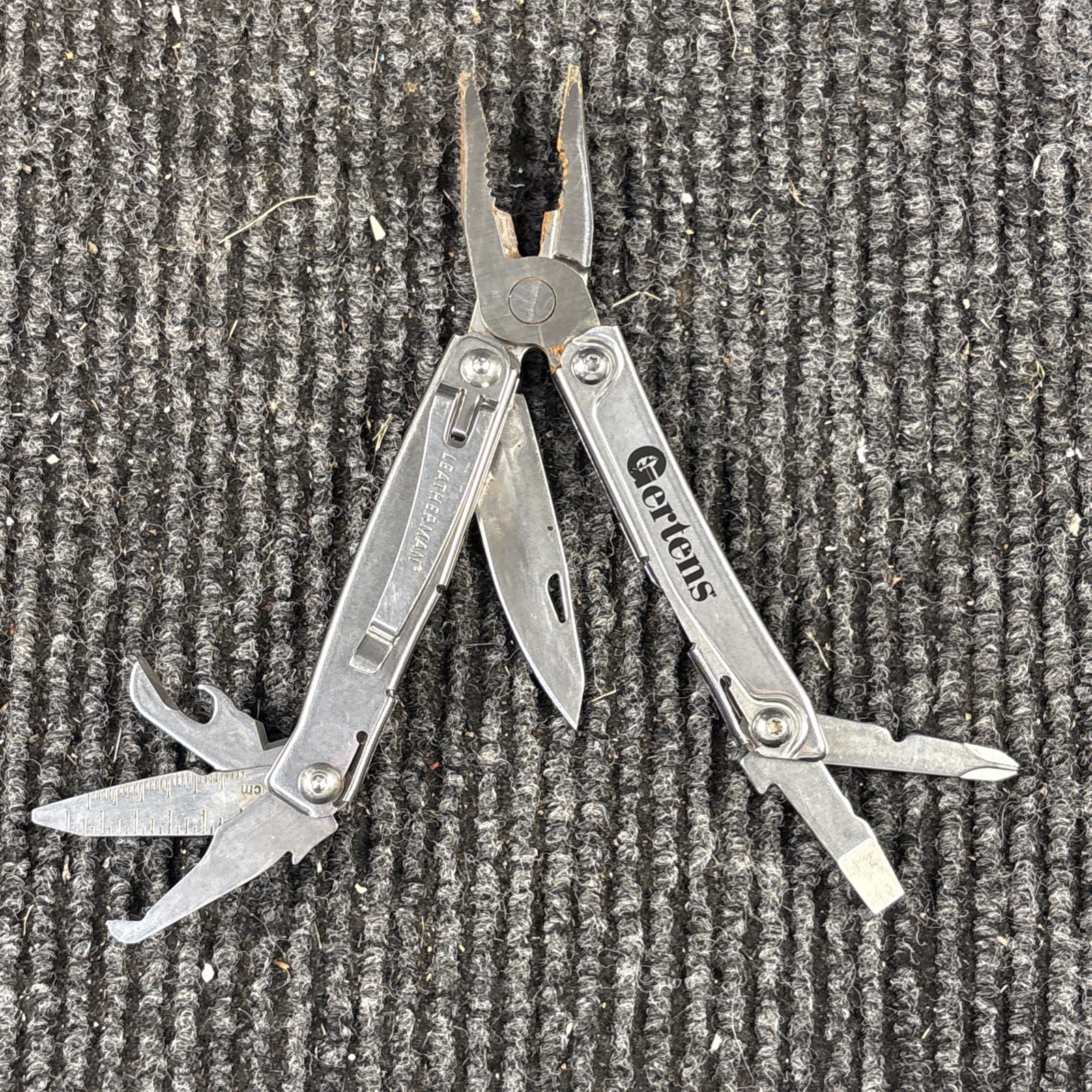 Leatherman Rev 3.8″ Multi-Tool, Stainless! USED (043)