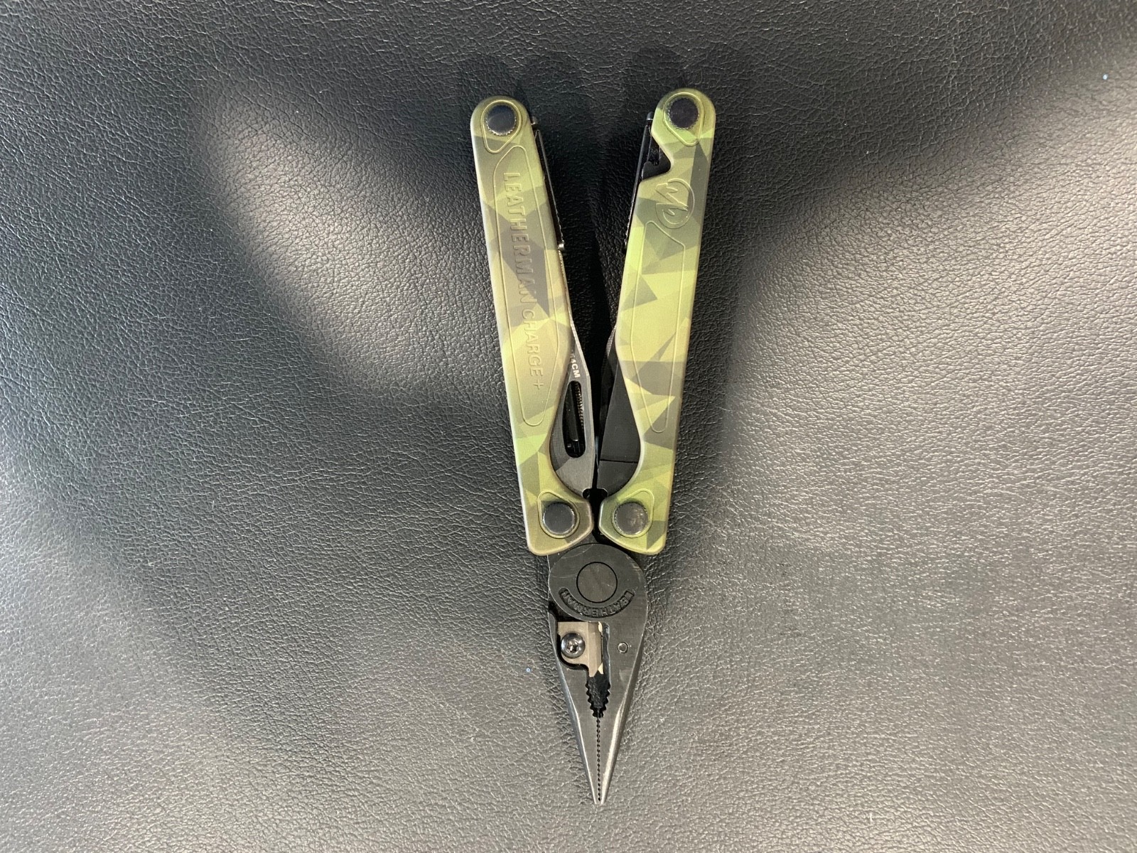 Leatherman Charge + 2020 Forest Camo Special Edition Very Rare