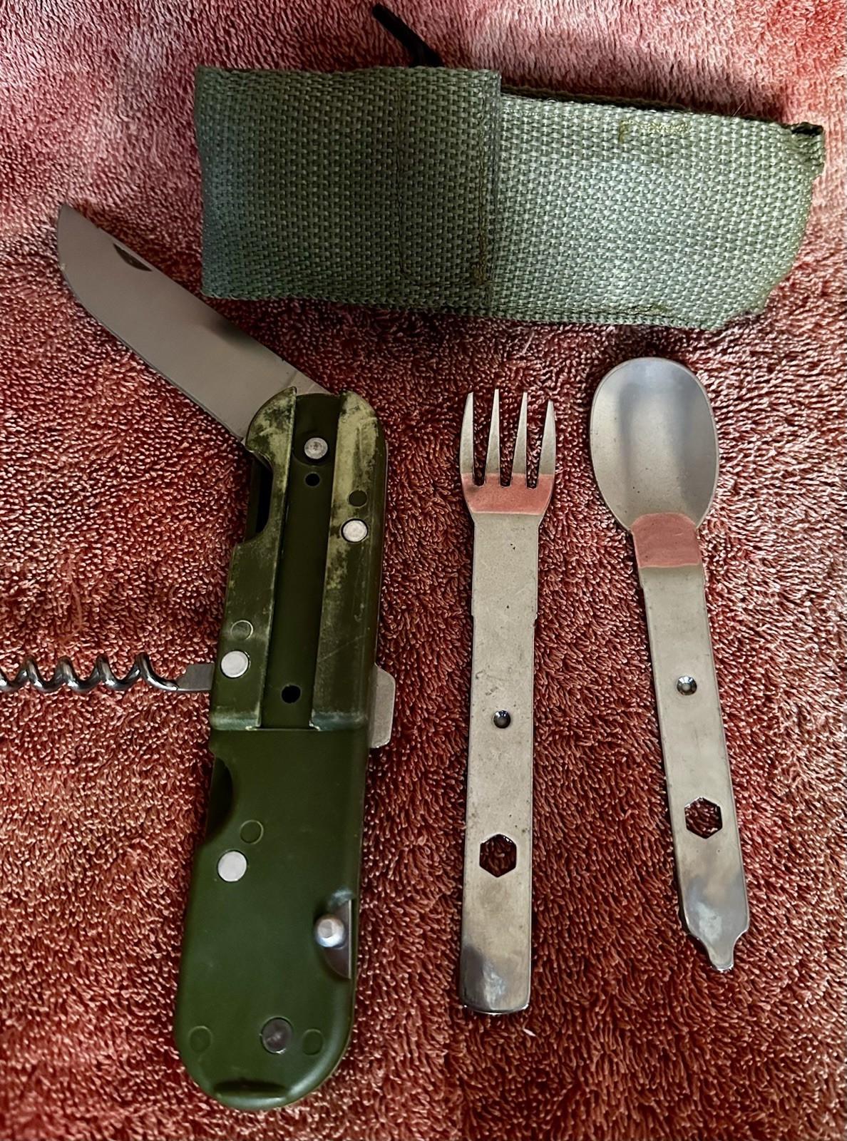 Outdoor 6 in 1 Camping Utensil Multi-Tool with Carrying Case