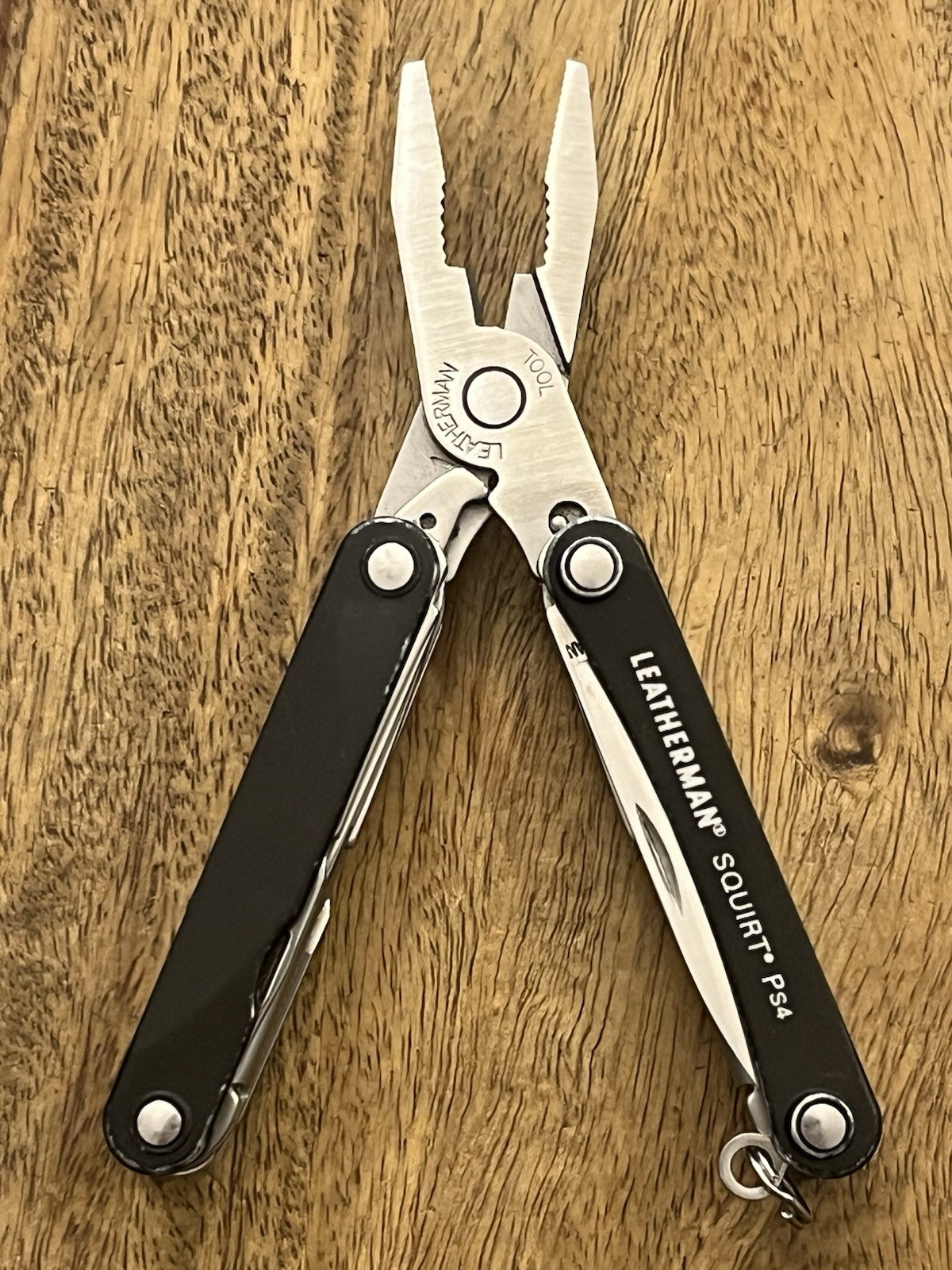 RETIRED Leatherman Squirt PS4 MultiTool Black DISCONTINUED SUPER NICE!