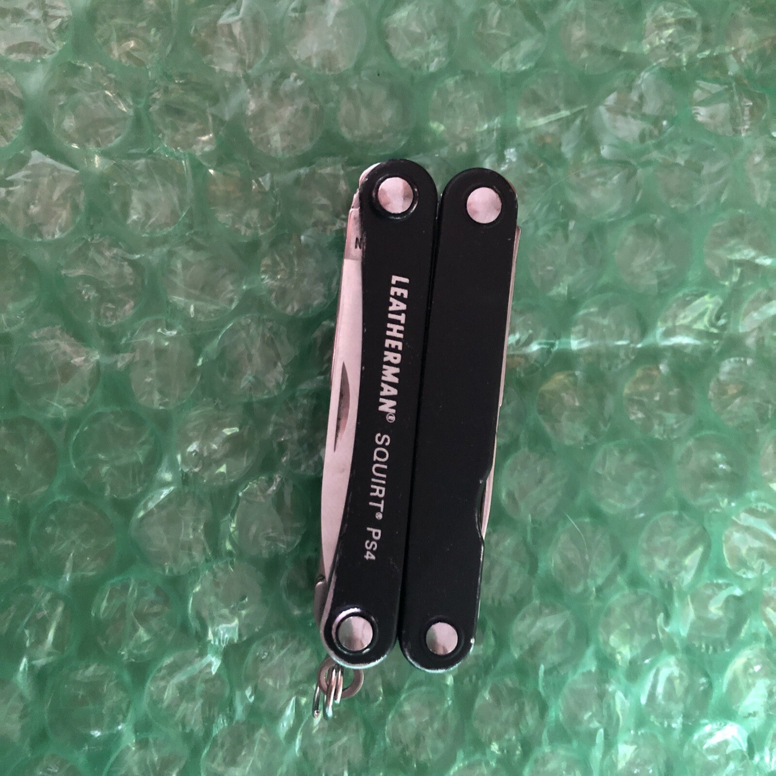 Leatherman Squirt PS4 Black Aluminum 8 Tool Multi-Tool Plier Retired *READ*