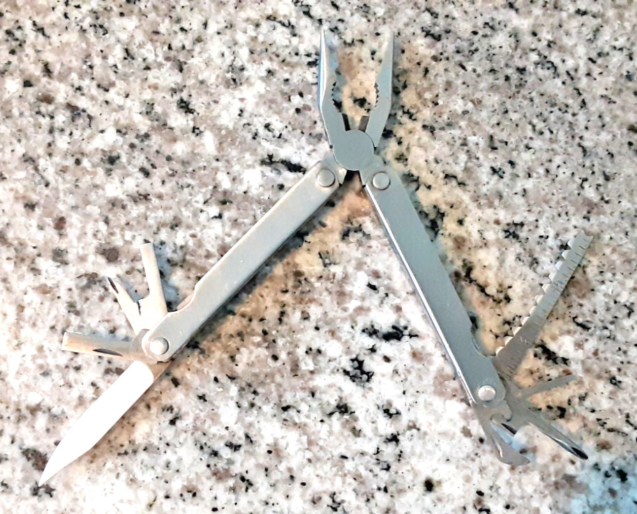 GRIP Stainless Multi-Tool Pliers
