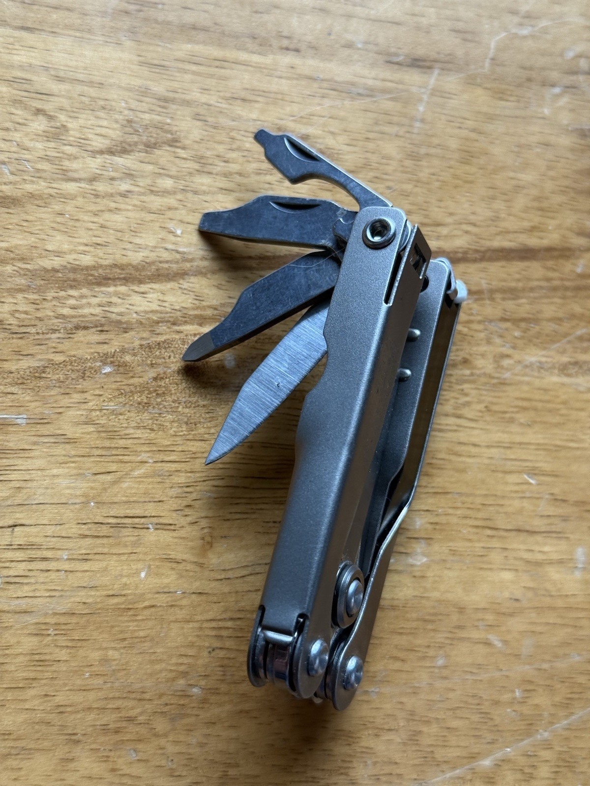 Schrade Tough Chip ST2 USA Compact Multitool Used Stainless