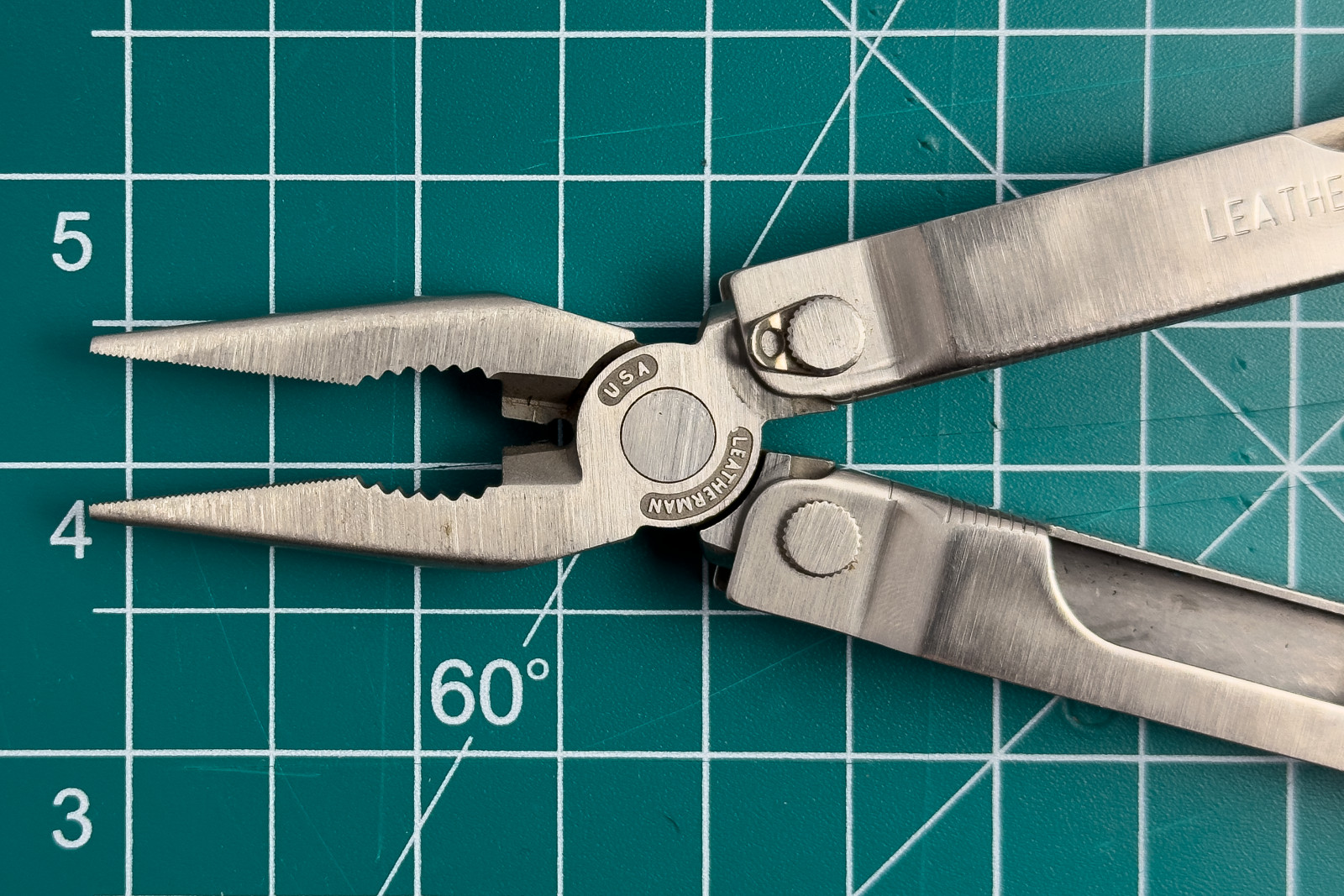 Leatherman Flair Stainless Multi-Tool Knife Corkscrew #AV0500