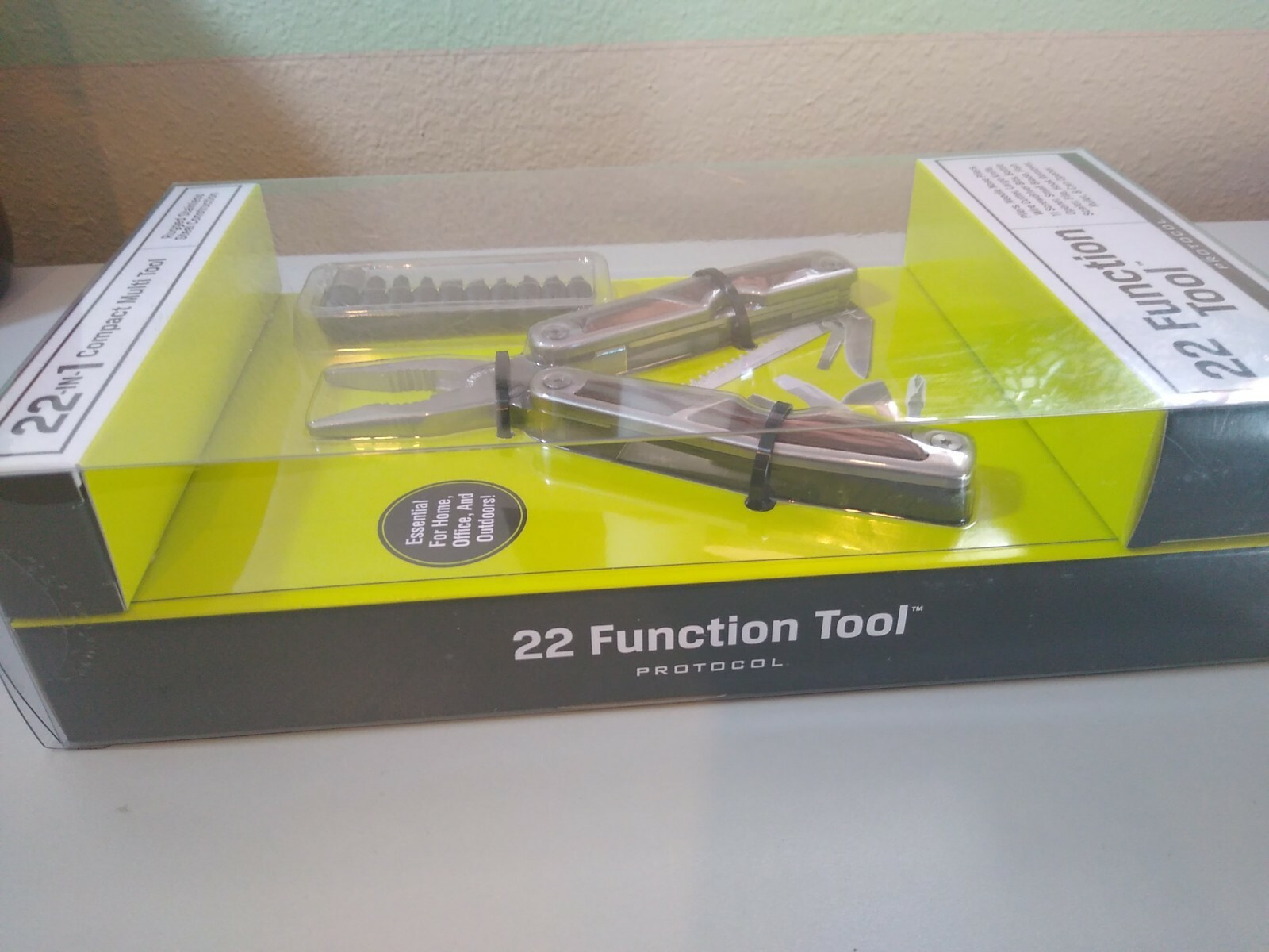 NEW Protocol 22 Function Compact Multi Tool/Screwdriver Set Home Office Outdoor