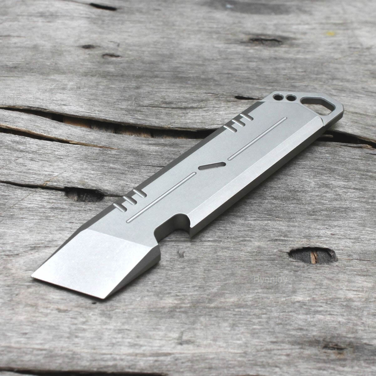 Titanium Crowbar Pry Bar Pocket EDC Pocket Tool Bottle Opener Pendant Open Box