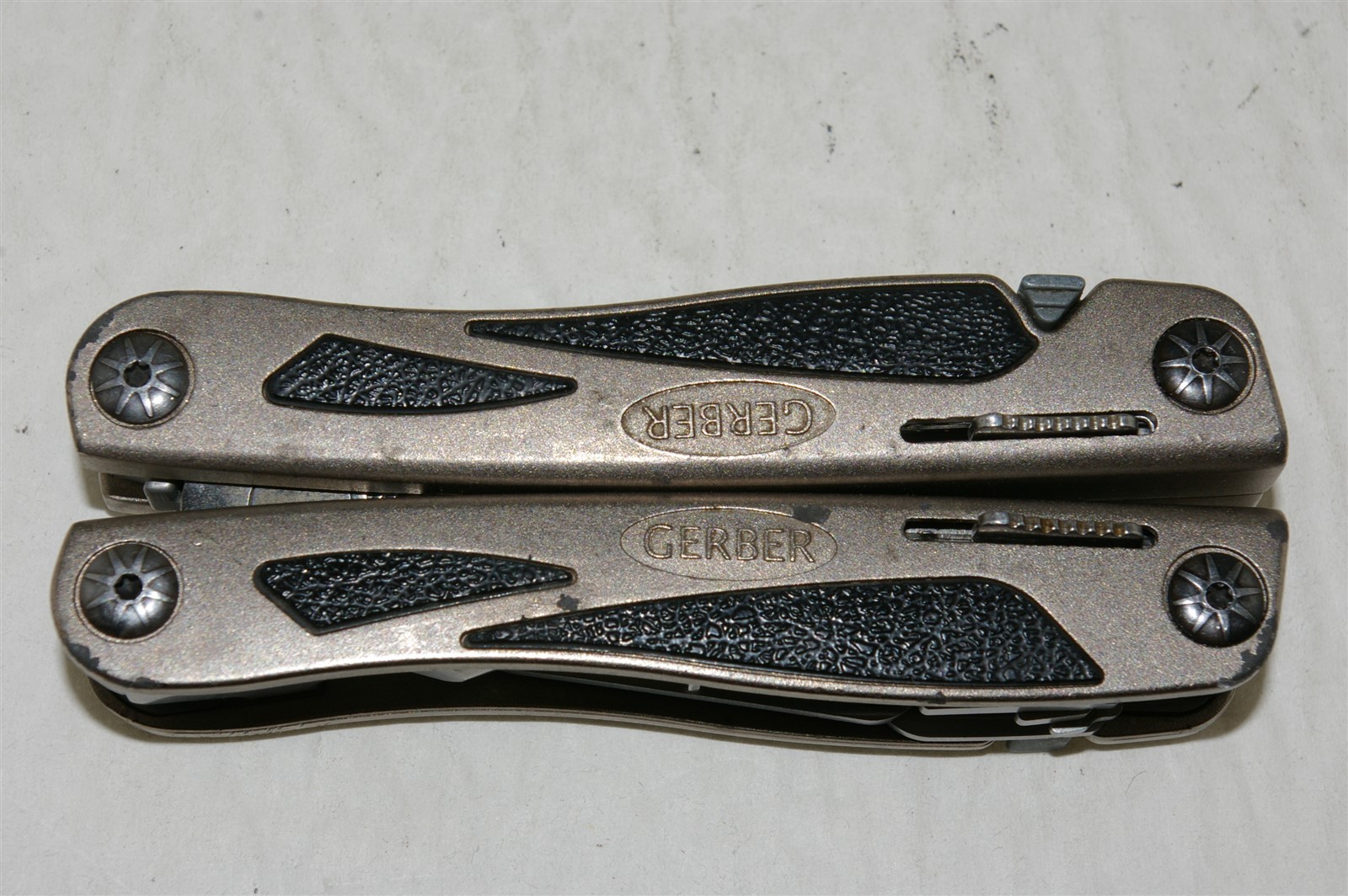 Gerber MP800 Urban Legend Multi-Tool Multi-Plier Stainless Silver PLEASE READ!