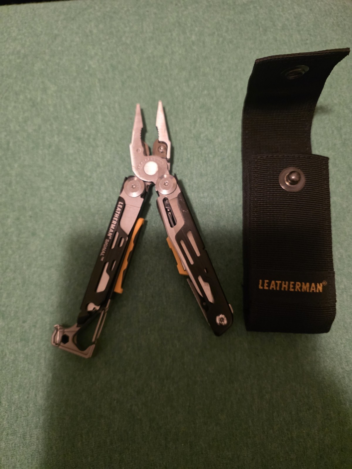 Leatherman Signal 19-in-1 Multi-Tool Stainless Steel
