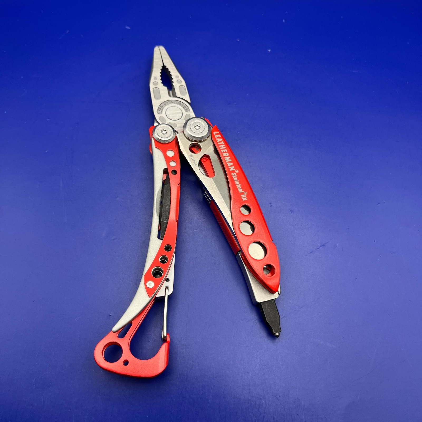 Leatherman Skeletool RX Multi-Tool 154CM Serrated, Rescue Glass Breaker Bit