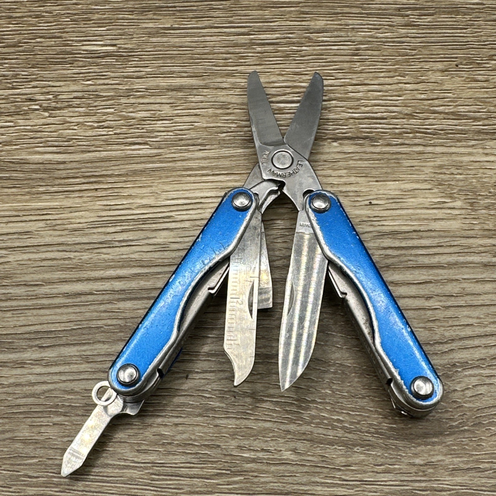 Leatherman Squirt S4 Blue Multitool Discontinued Made in the USA