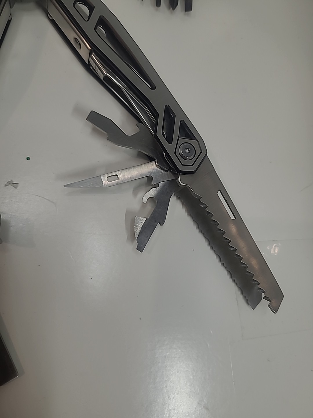 Wetols Multifunctional Pliers Multi Tool 21-in-1 WE-182 With Case