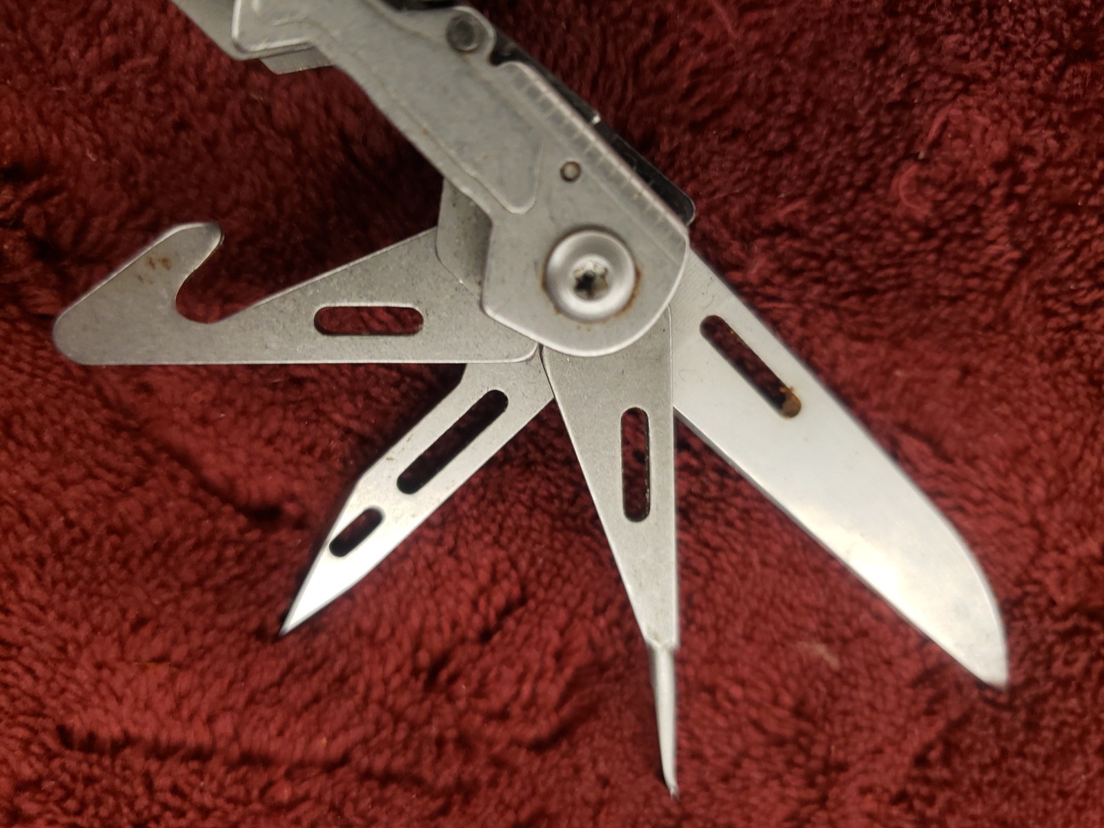 SOG PL1001-CP Stonewash PowerLitre Multi-Tool w/17 Tools corkscrew