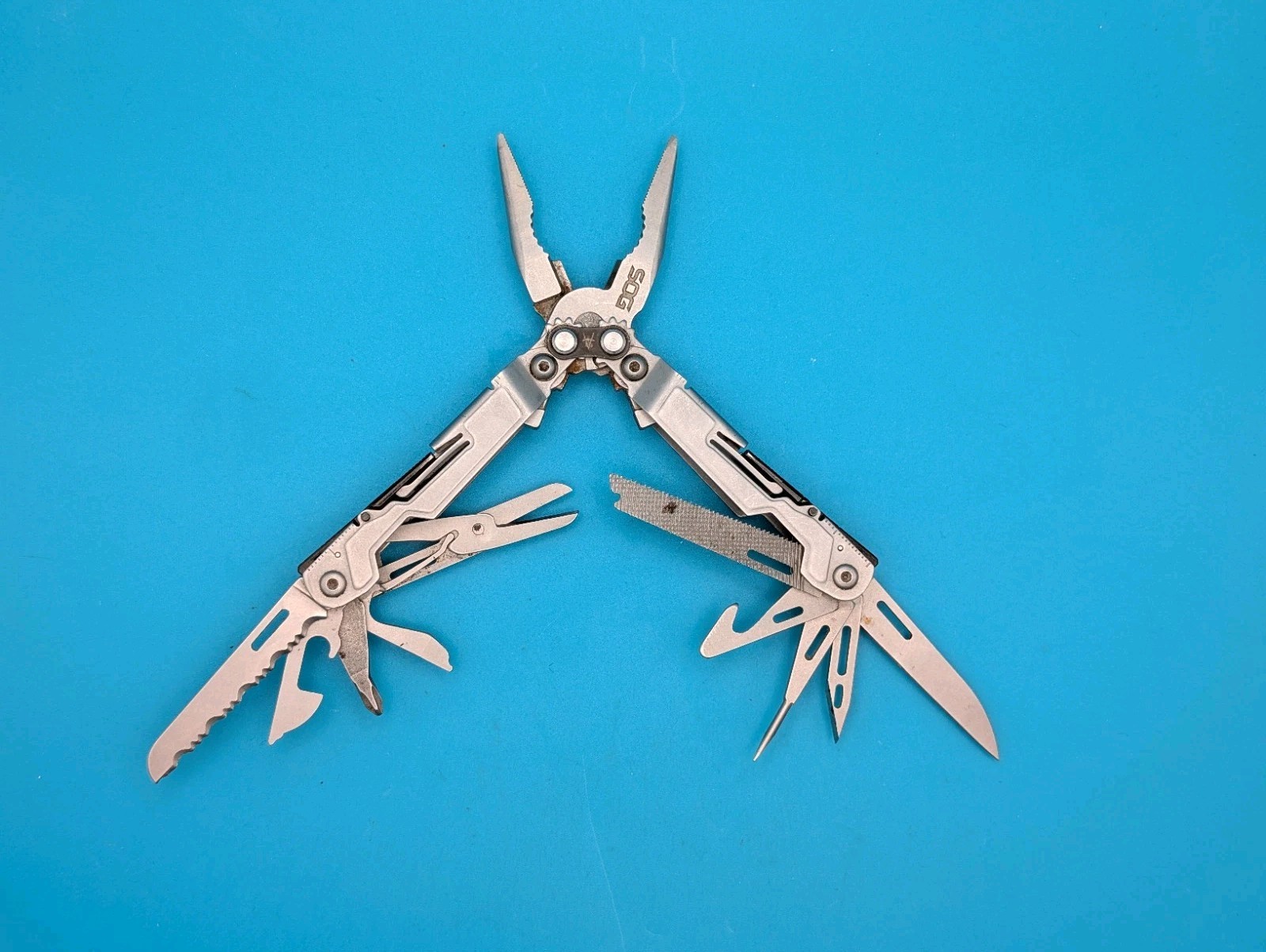 SOG PowerPint Tool Compact Lightweight Silver Multi-Tool!