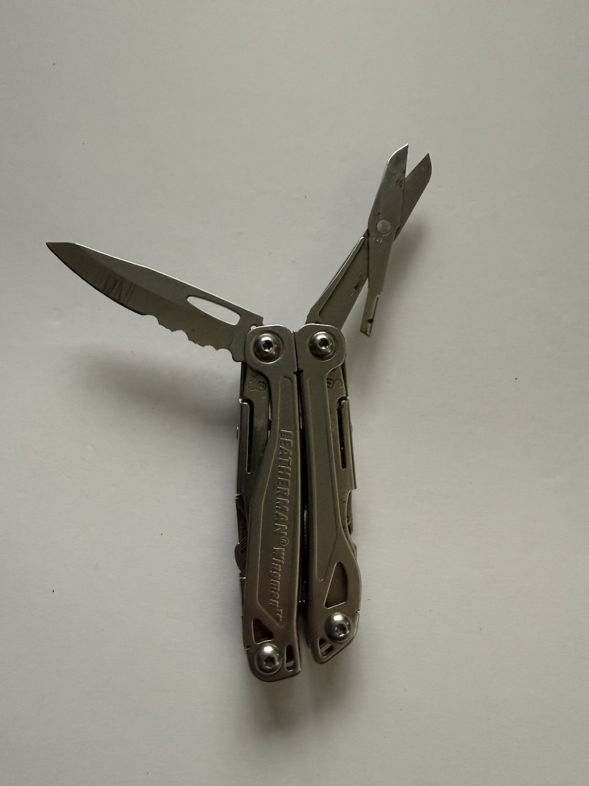 LEATHERMAN WINGMAN MULTI-TOOL! FAST SHIPPING! USED