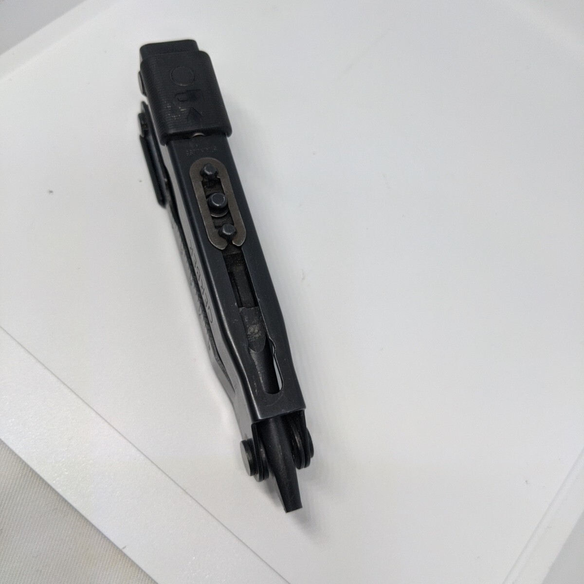 Gerber Gear MP600 14-in-1 Multi Tool Knife Pliers Wire Crimper Screwdriver &More