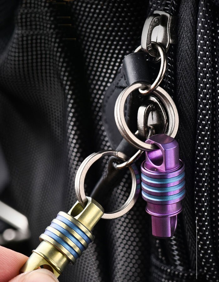 360 Degree Rotation Titanium Alloy Gimbal Keychain w/ Ring Car Keychain EDC Tool