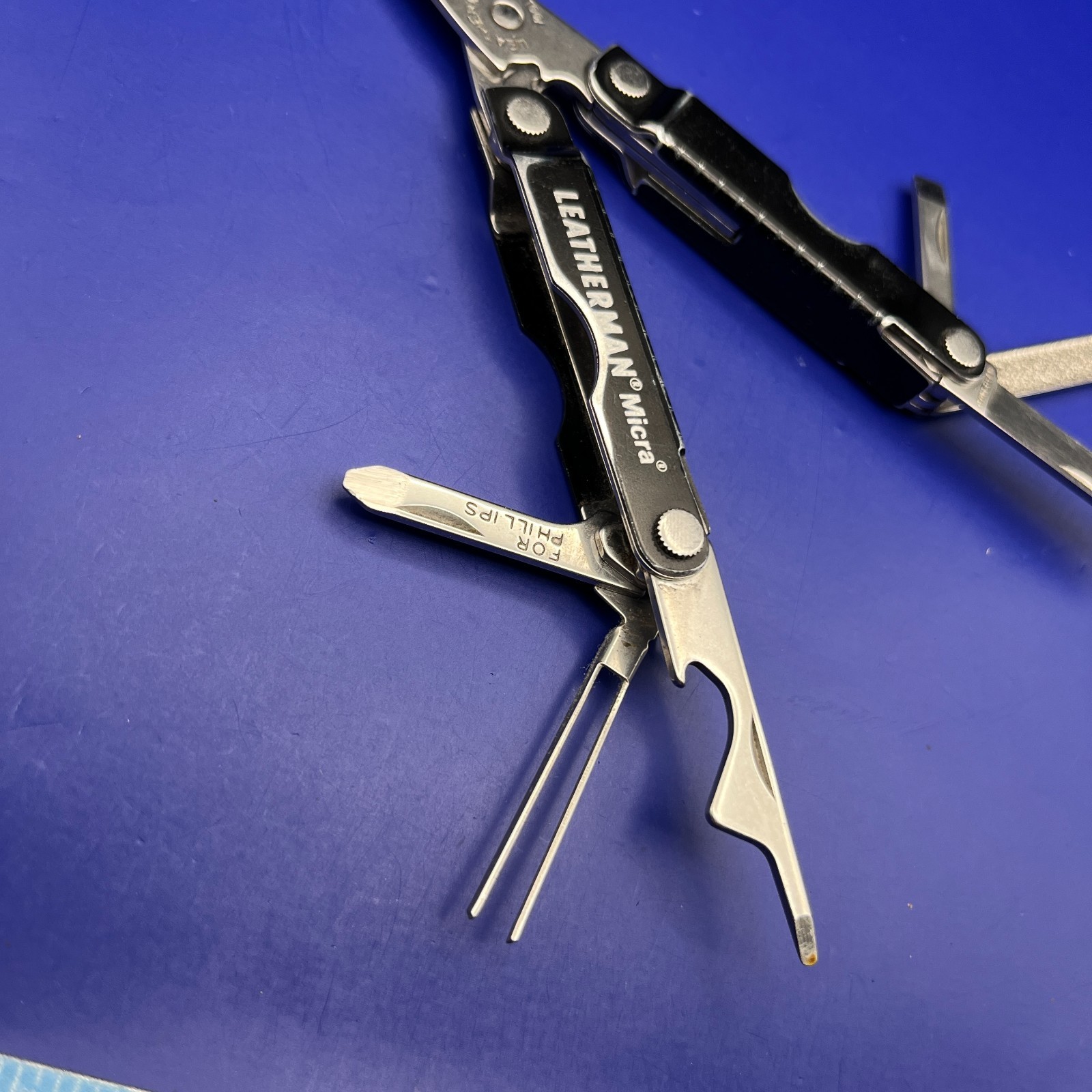 Leatherman Micra Multi-Tool Knife, Scissors- Bladk
