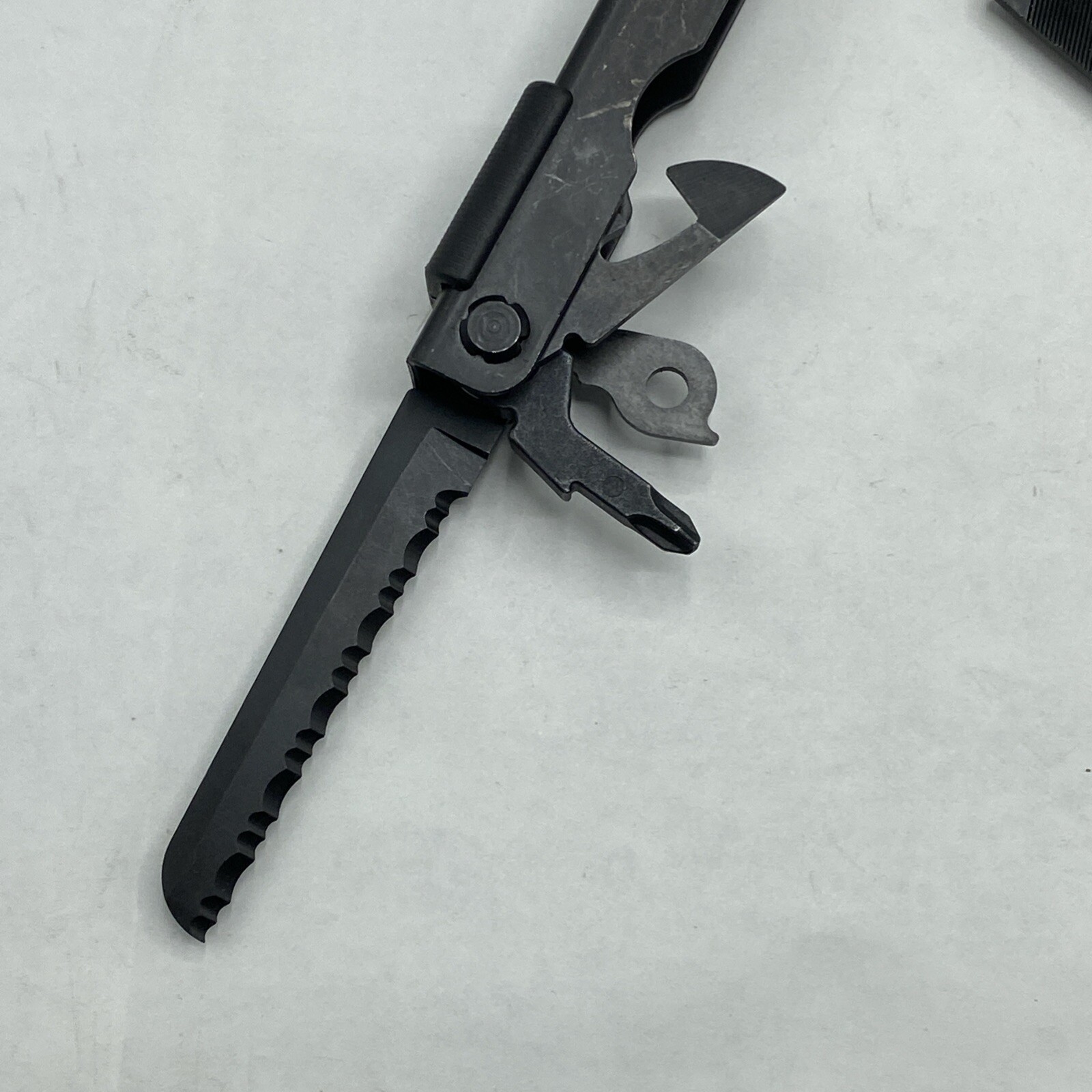 Gerber MP 600, Carbide Cutters, Needlenose – Black
