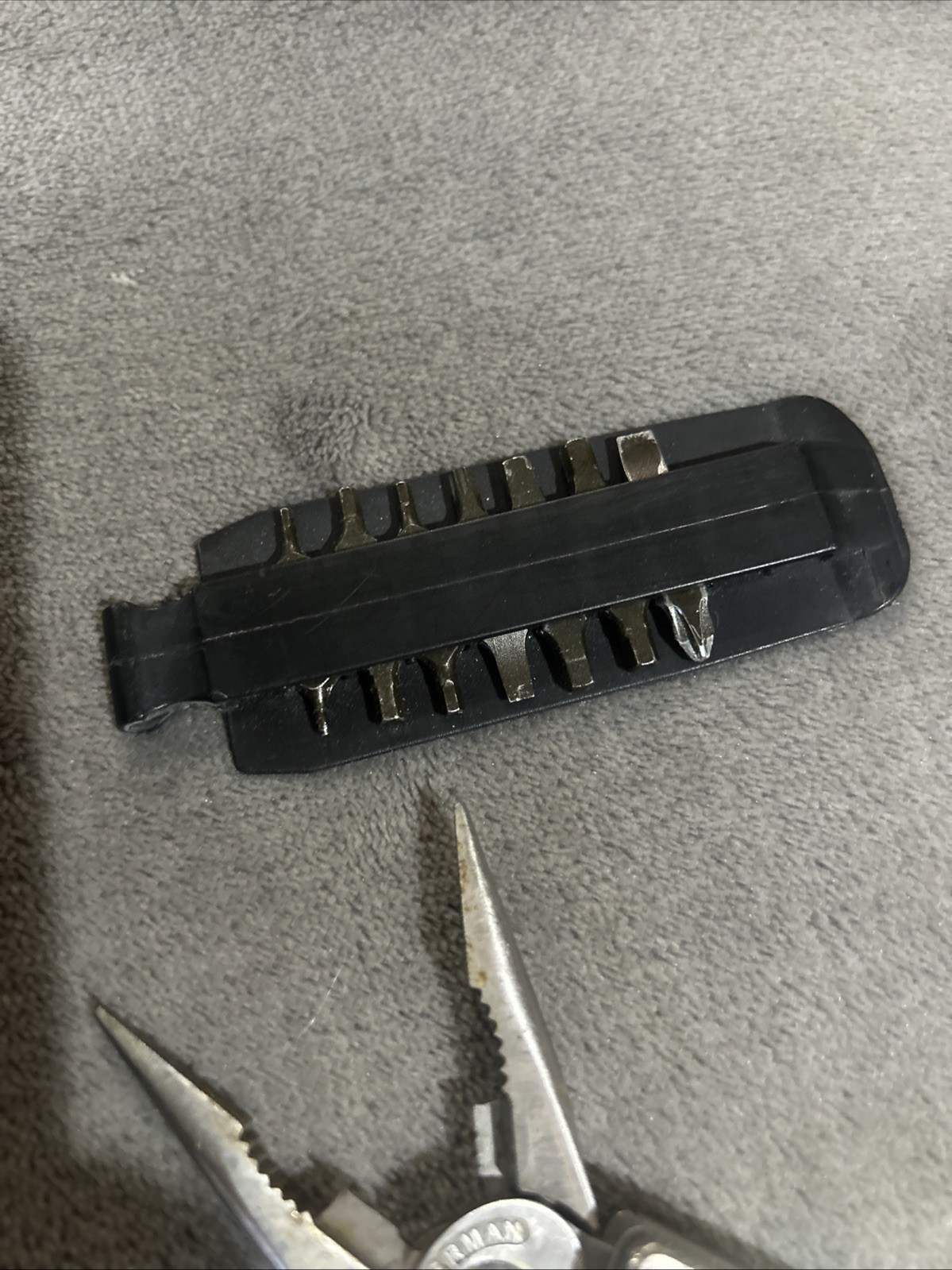 Leatherman Charge Multi-Tool w/ Sheath 7 Double Bits 154 CM Very Good Cond.