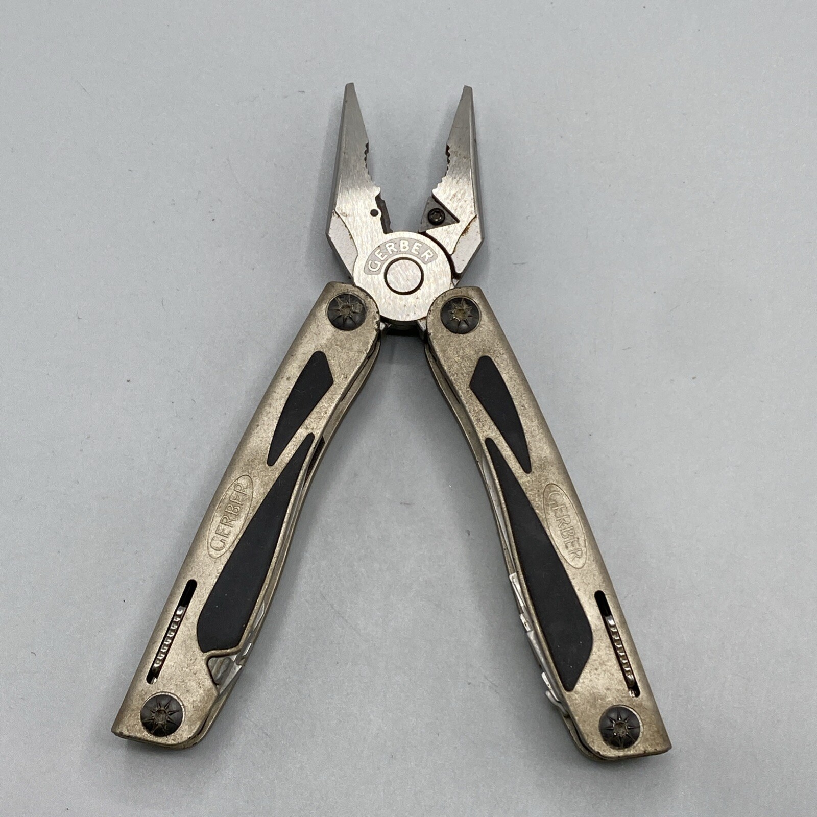 Gerber Multi-Plier 800 Legend with Sheath – Silver