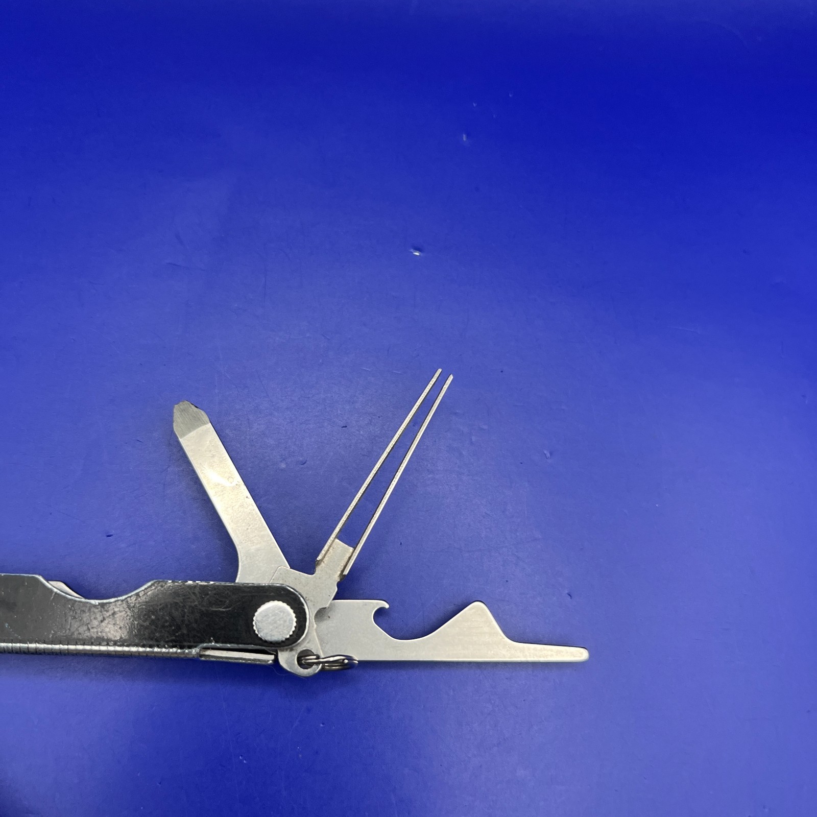 Leatherman Micra Multi-Tool Knife, Scissors- Black
