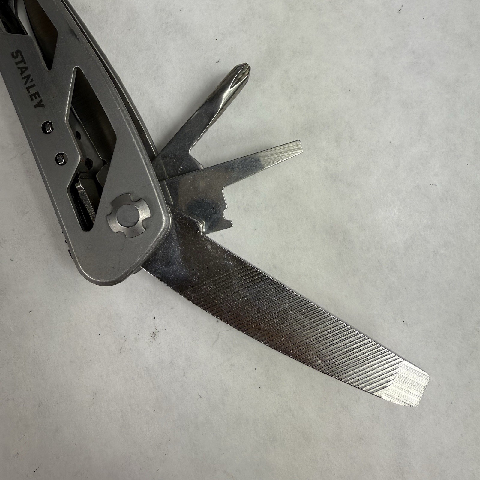 Stanley Multitool 2CR 12-in-1 Grey Stainless Steel Knife Plier Drivers W/ Case