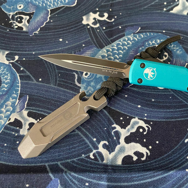 TITANER Titanium TC4 Pry Bar Crowbar Tool Key Chain Pendant EDC Bottle Opener