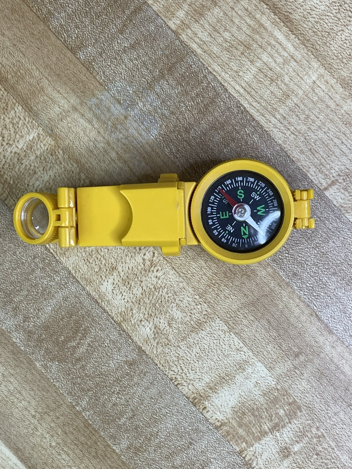 Ultimate Survival Explorer’s Multi-Functional Plastic Tool Compass/Binoculars