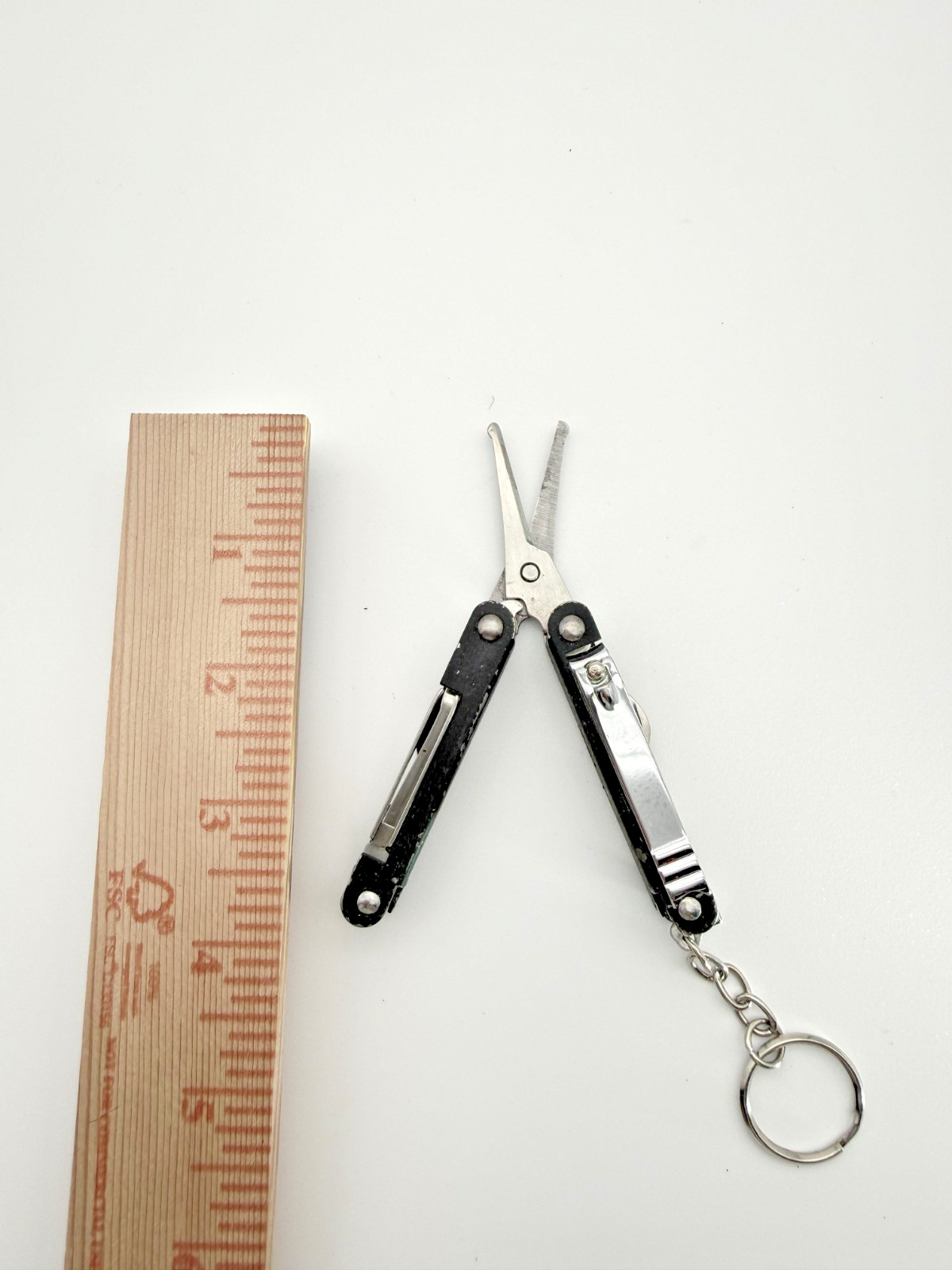 Mini Multi Tool Keychain Scissors Nail File Knife Screwdriver Compact EDC