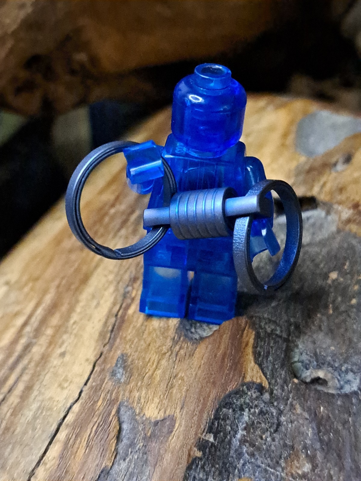 Pro Mini Series Anodized Titanium Swivel With 16mm Titanium Keyrings