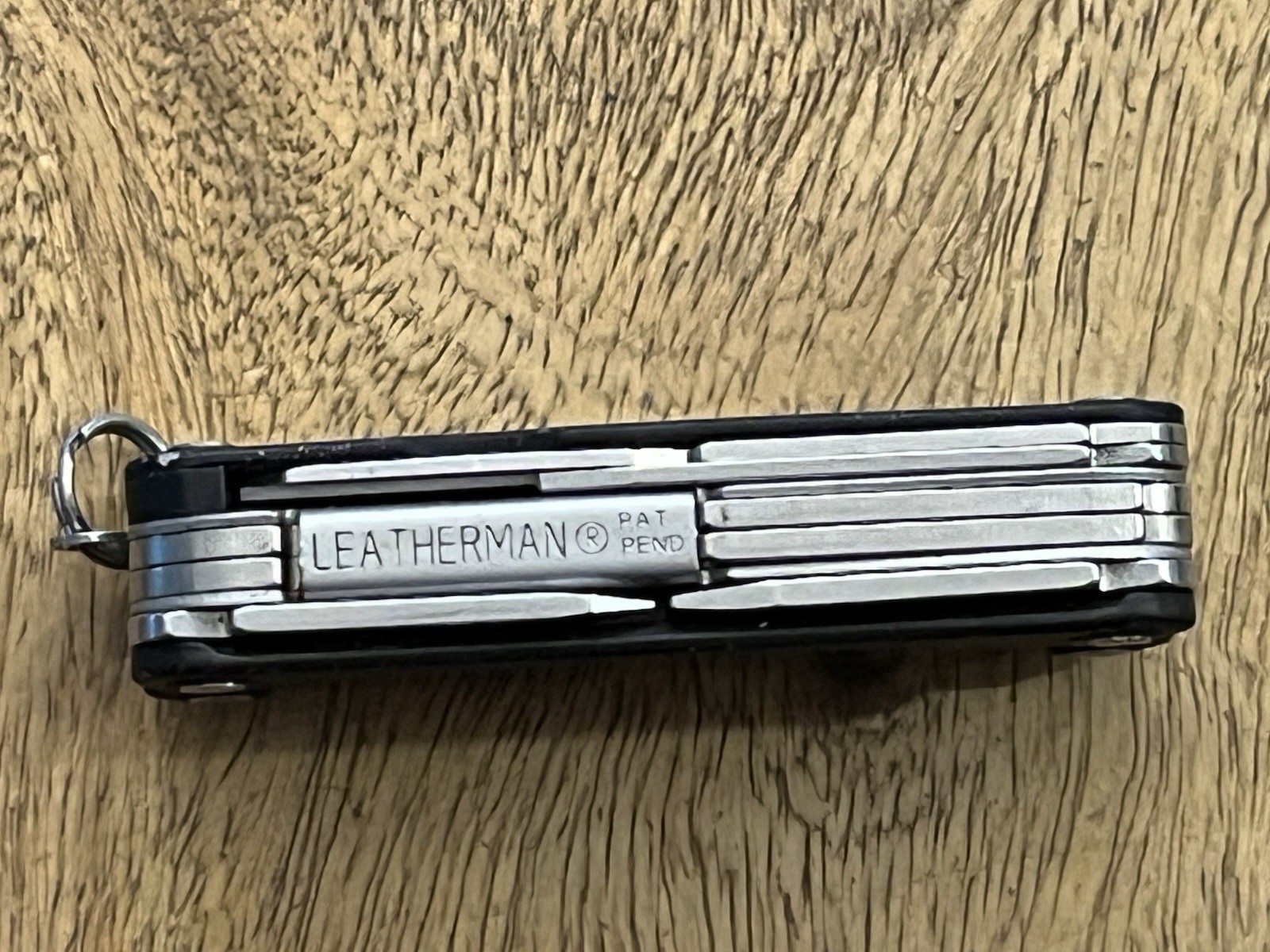 RETIRED Leatherman Squirt PS4 MultiTool Black DISCONTINUED SUPER NICE!
