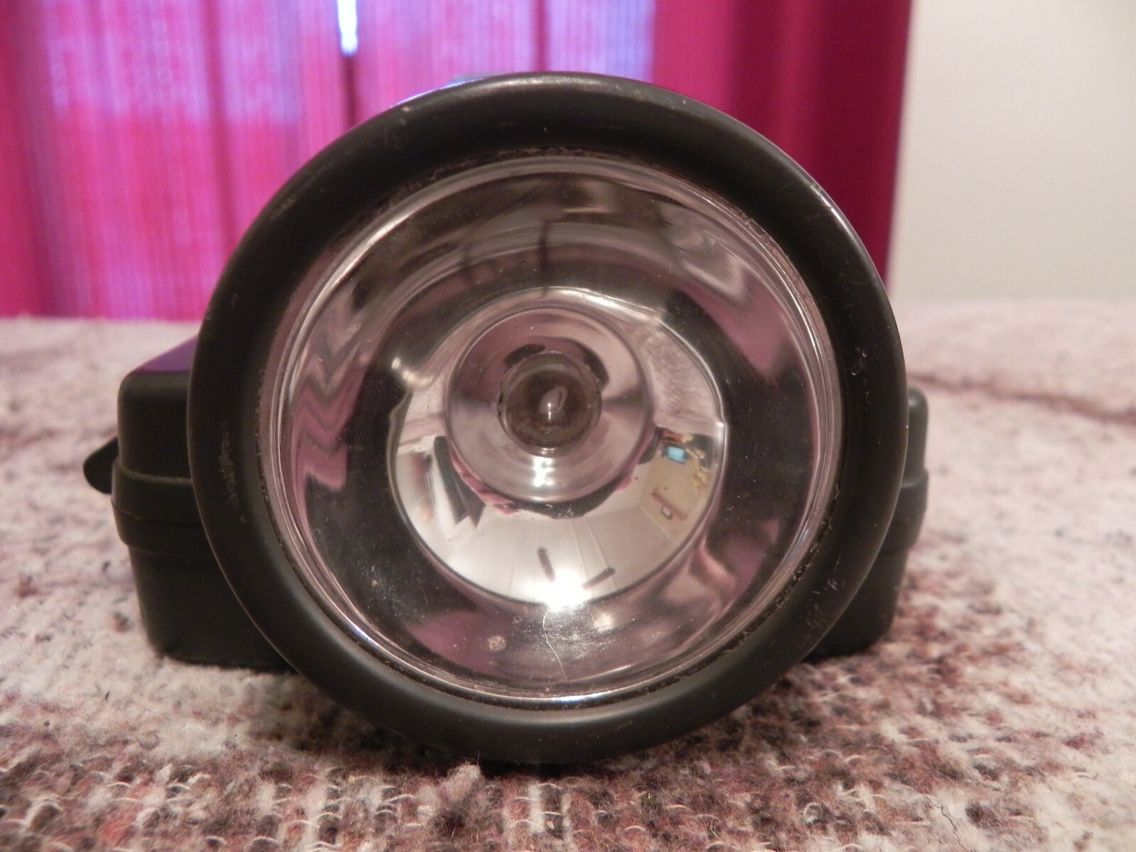 Unbranded Plastic Flashlight, Screwdriver, Hammer, & Magnet Multi-tool