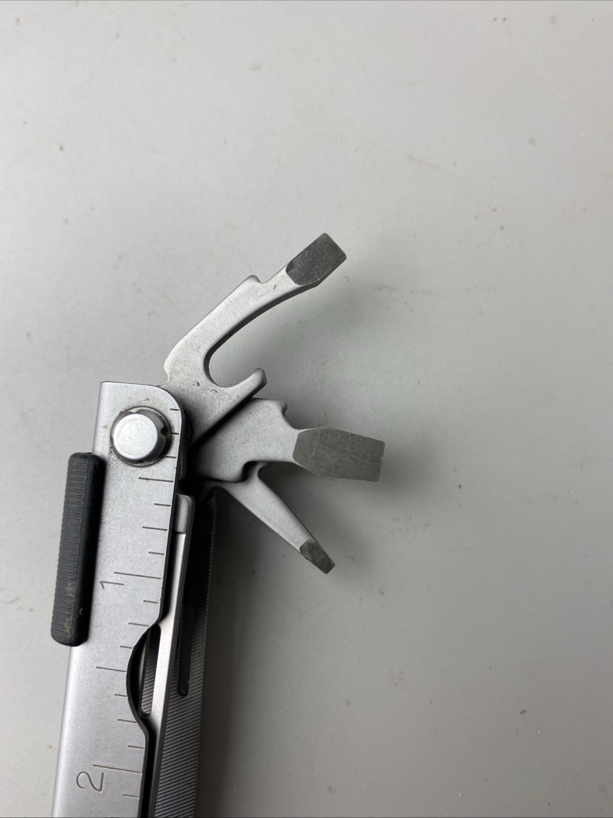 Gerber MP600 Stainless Steel Multi-Tool Needle Nose Pliers w/ Leather Sheath