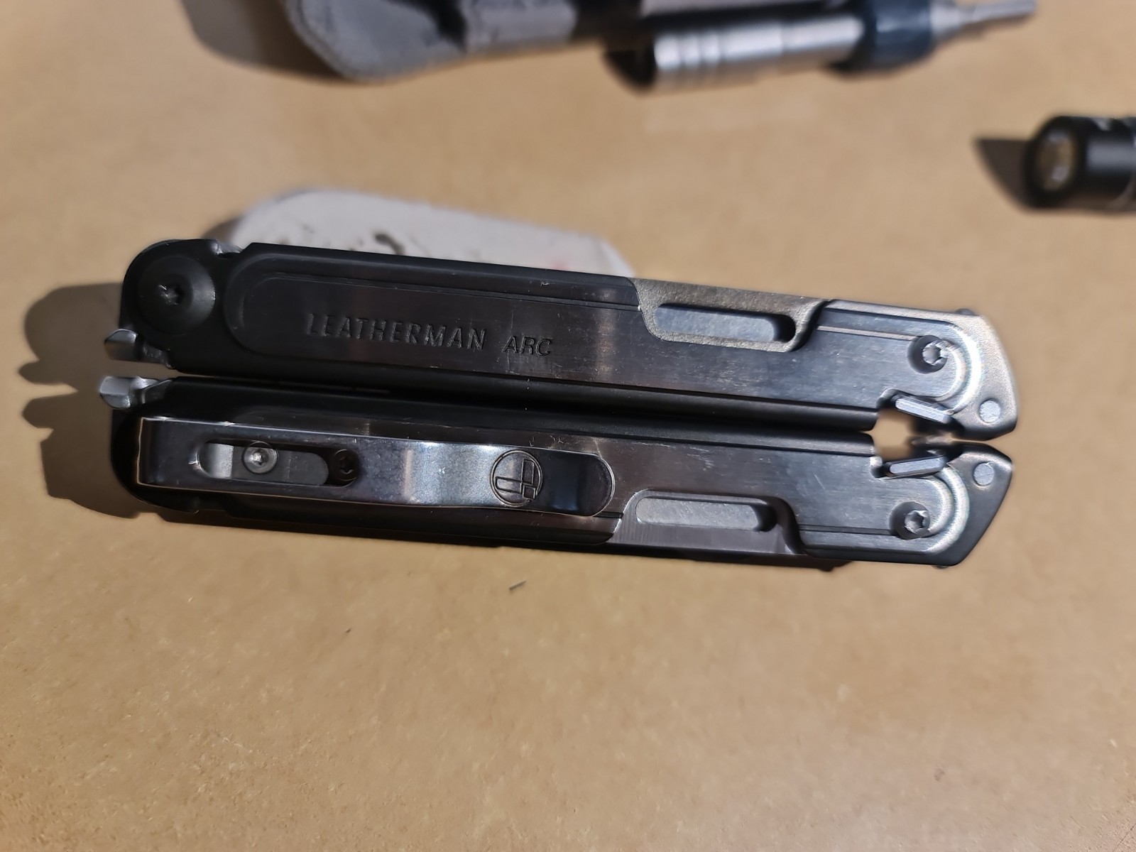 Leatherman ARC Multi Tool MagnaCut Blade With Ratchet / Bit Kit / Led Torch