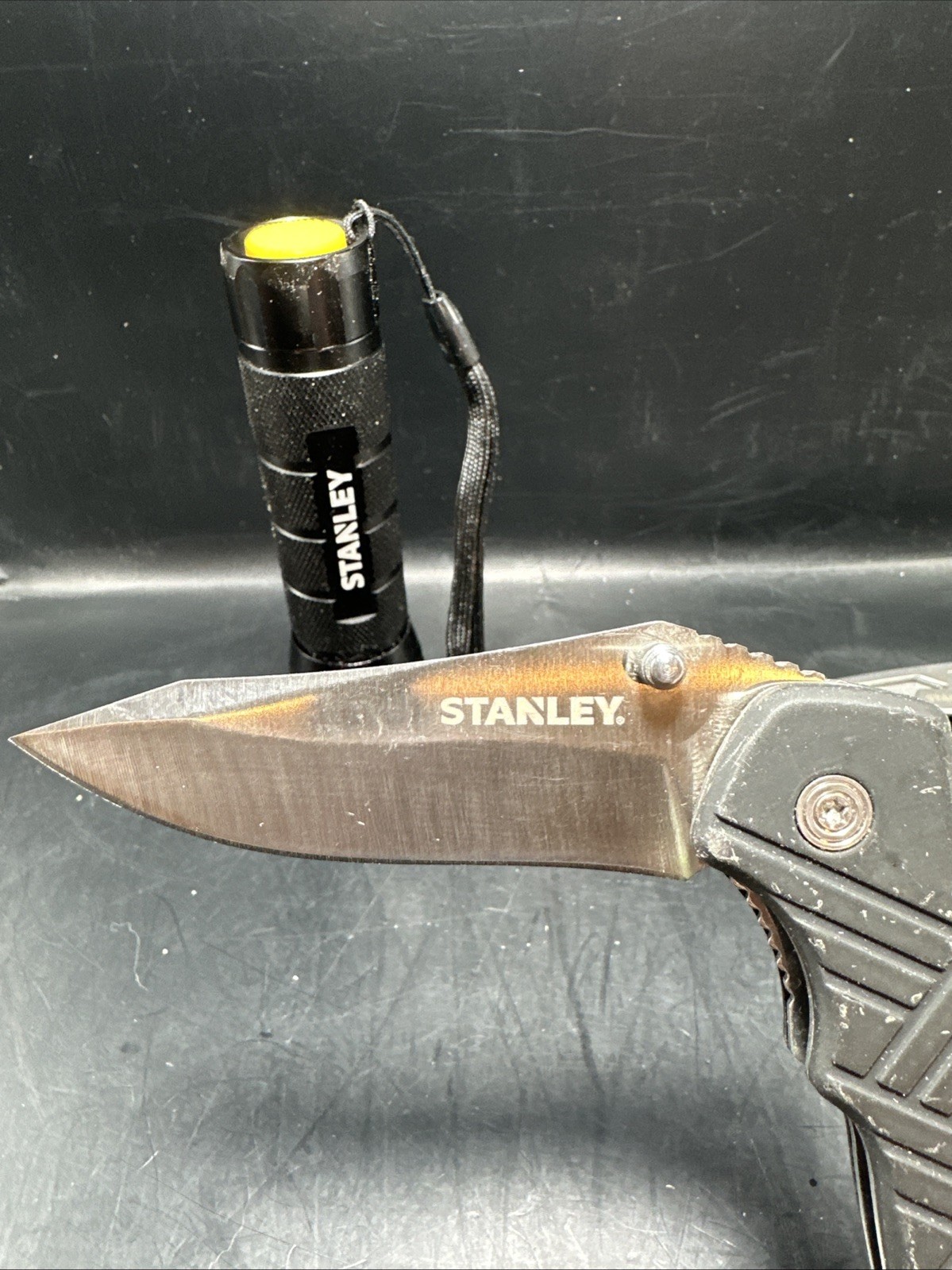 STANLEY KNIFE, MULTI TOOL (12 IN 1), 150 LUMENS FLASHLIGHT