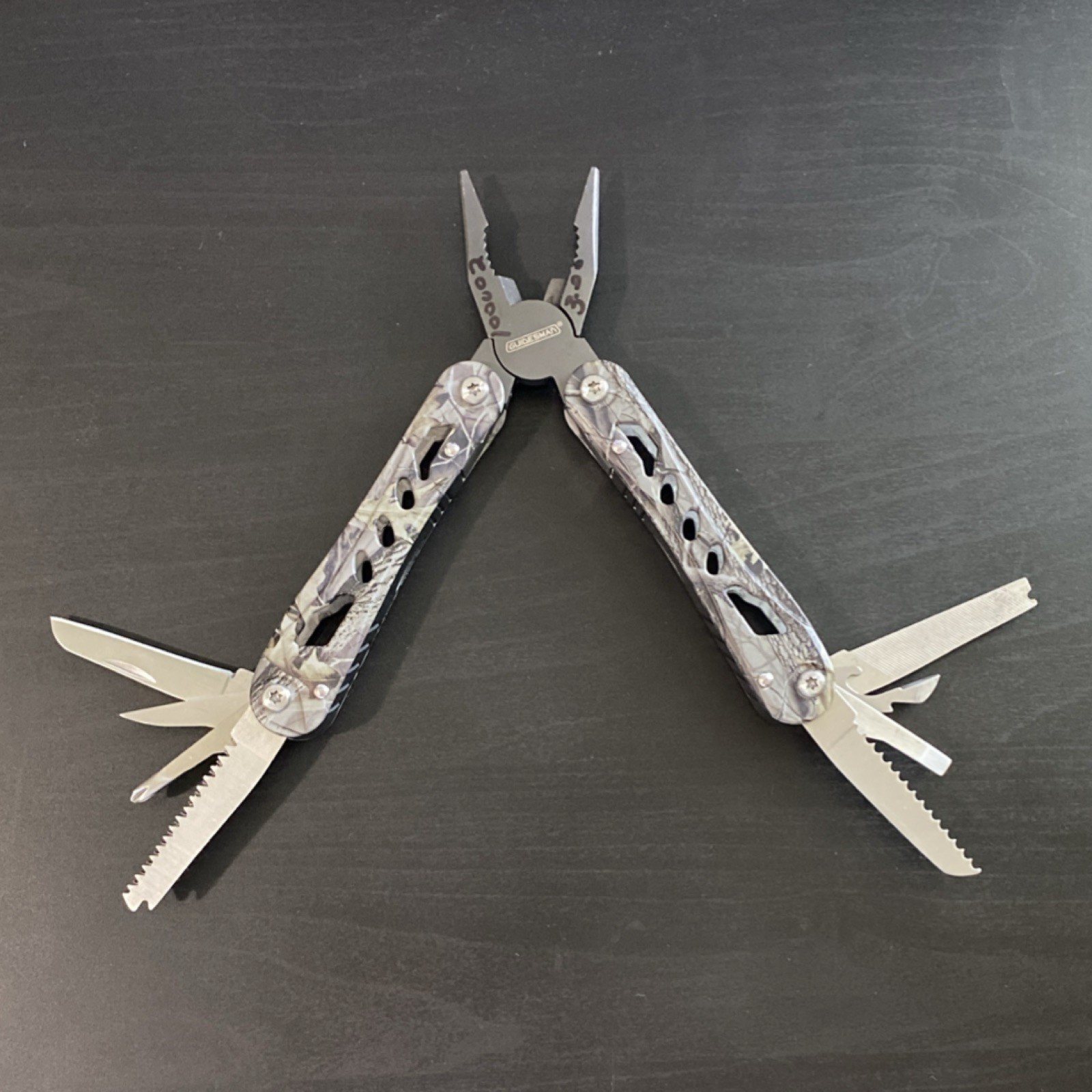 Guidesman Multi-Tool Camo 10-in-1 Pliers Pocket Knife With Sheath