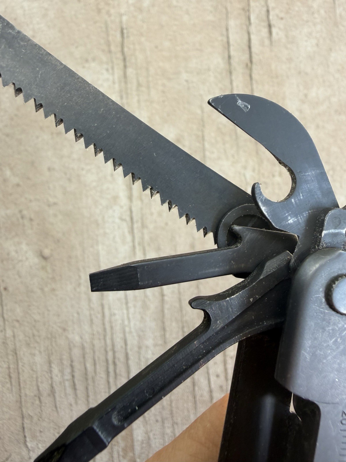 LEATHERMAN SUPER TOOL 300 EOD MULTI-TOOL CARBIDE CUTTERS BLACK OXIDE W/POUCH